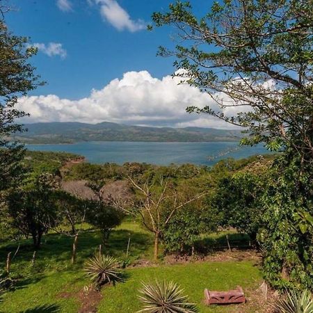 Lake Arenal Hotel And Brewery Тронадора Экстерьер фото