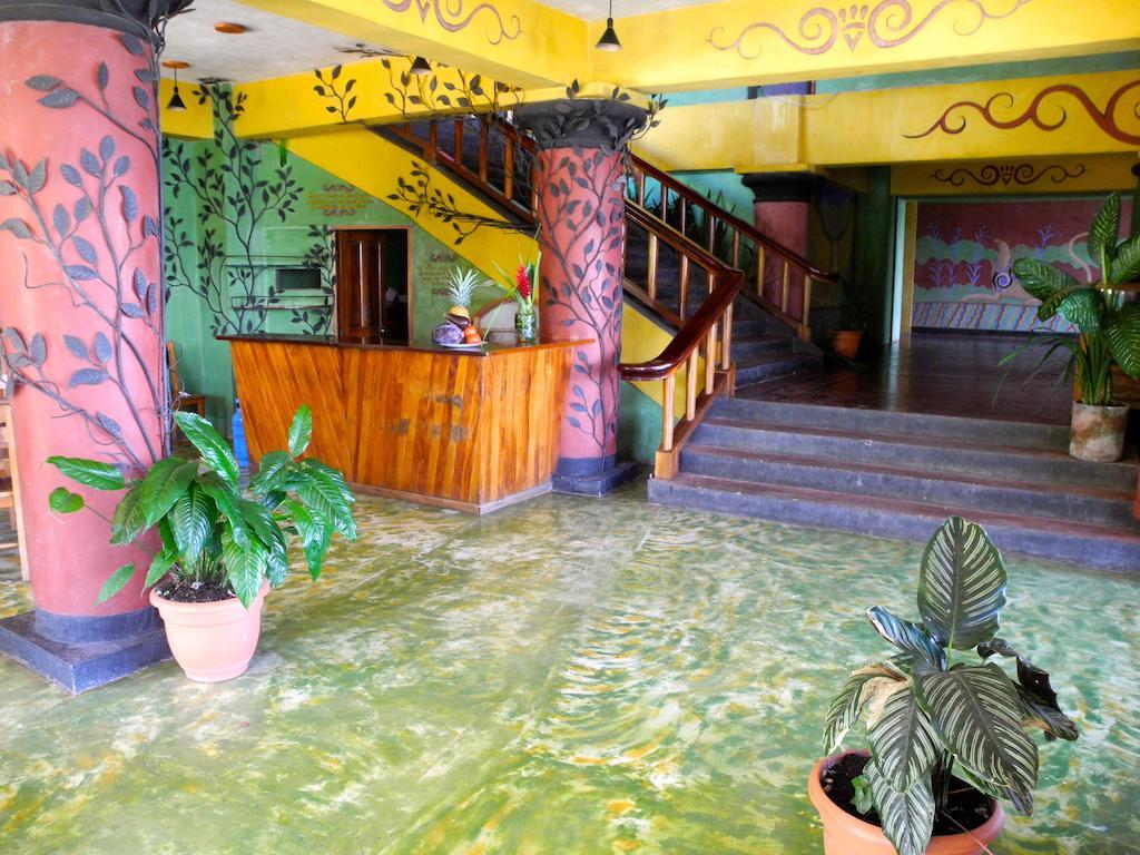Lake Arenal Hotel And Brewery Тронадора Экстерьер фото