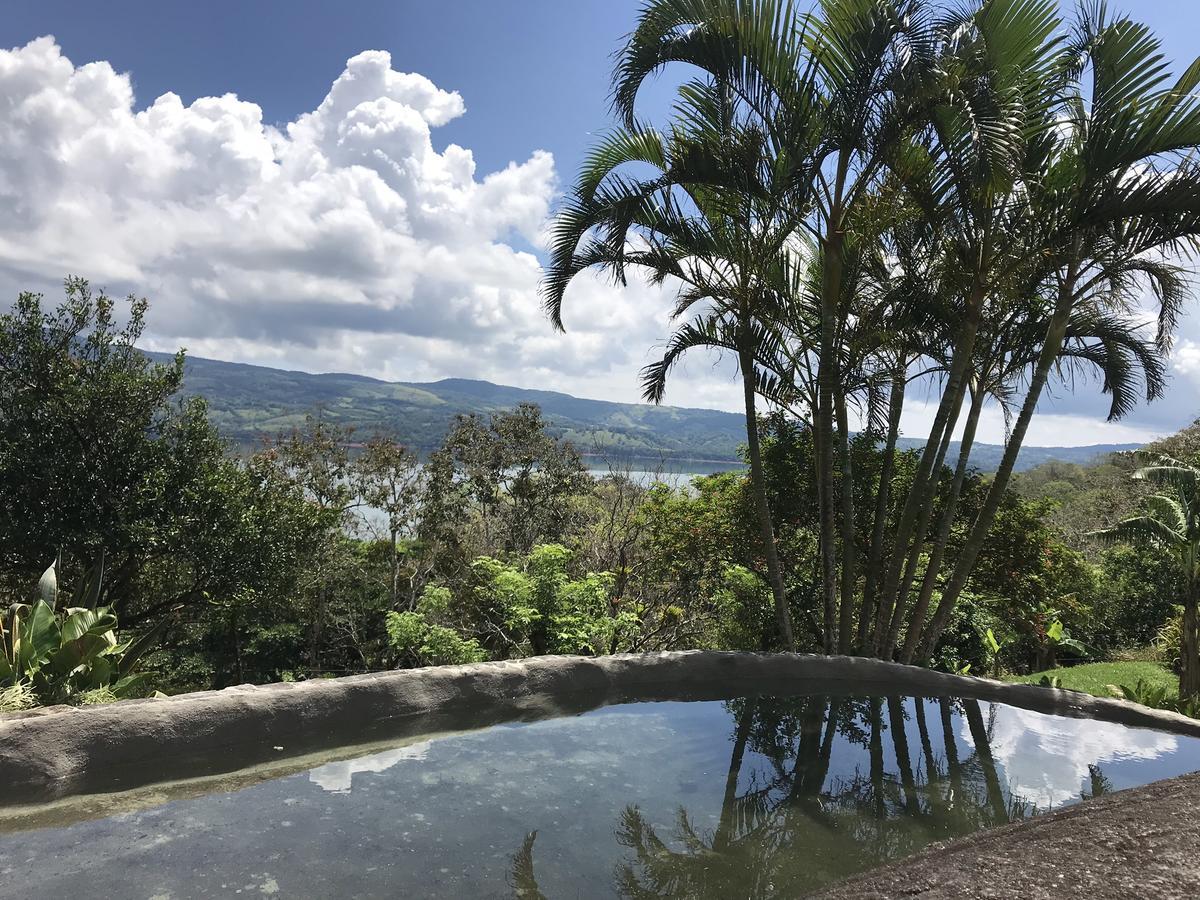 Lake Arenal Hotel And Brewery Тронадора Экстерьер фото