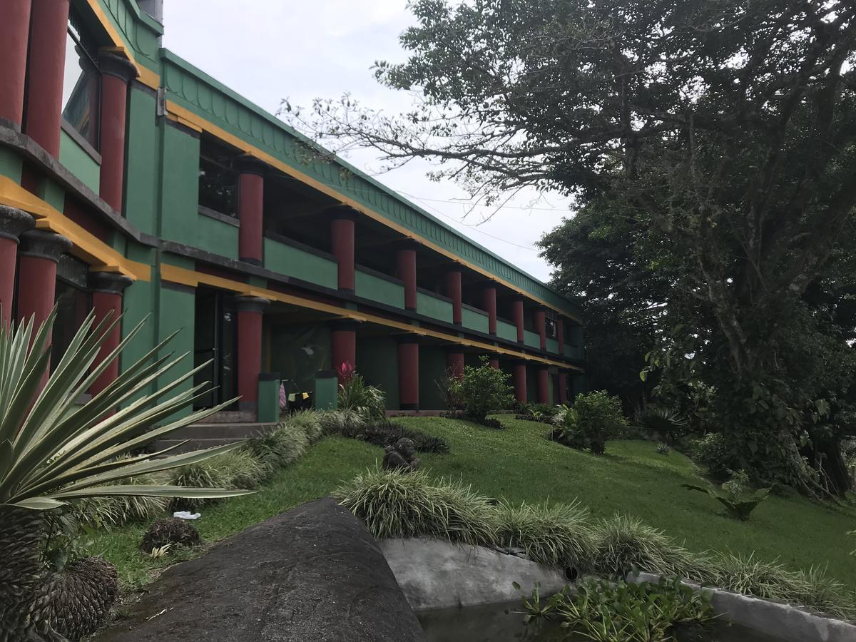 Lake Arenal Hotel And Brewery Тронадора Экстерьер фото